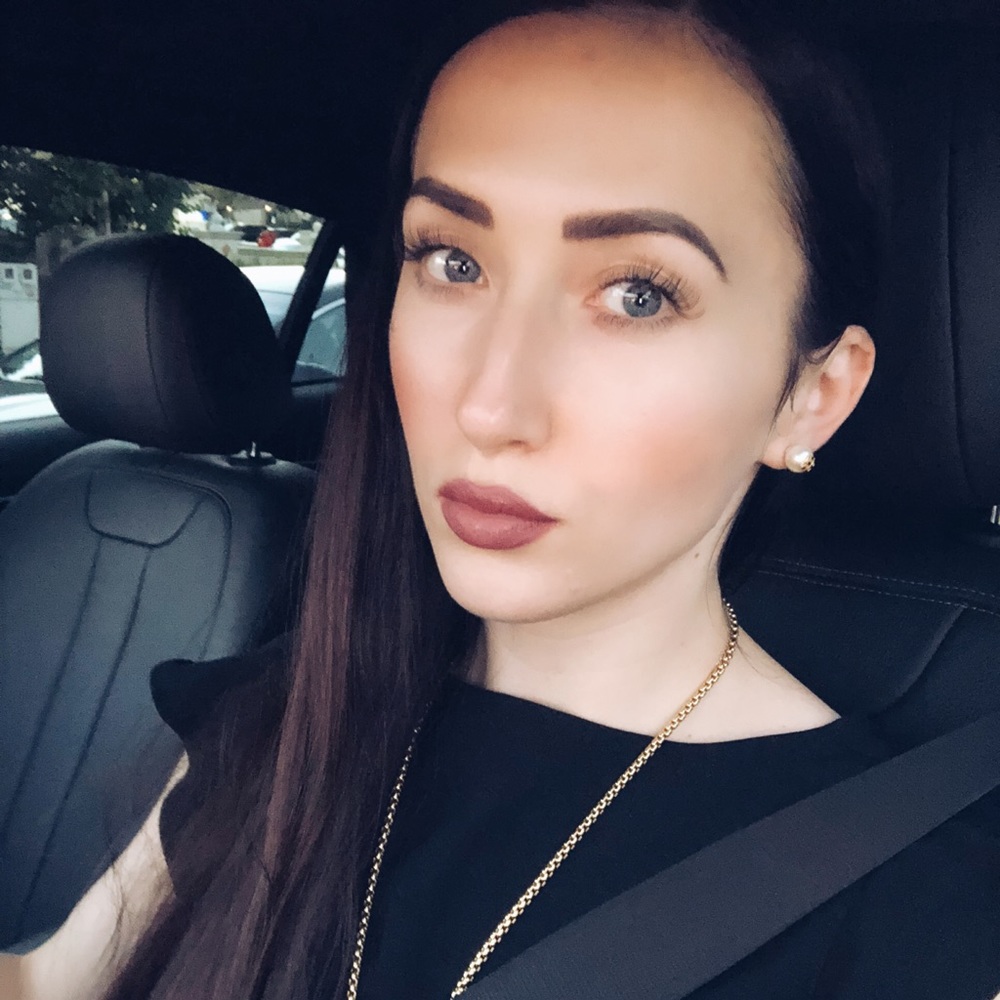 Meet your Posher, Viktoria